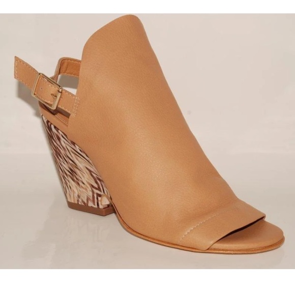 louisa D’Orio Shoes - Louisa D’orio Fida Sandal in naturel, Size 8